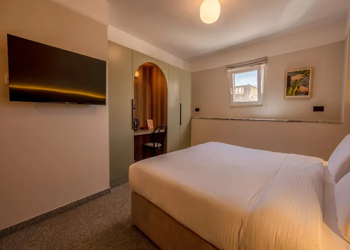 Maria Rosa Suites